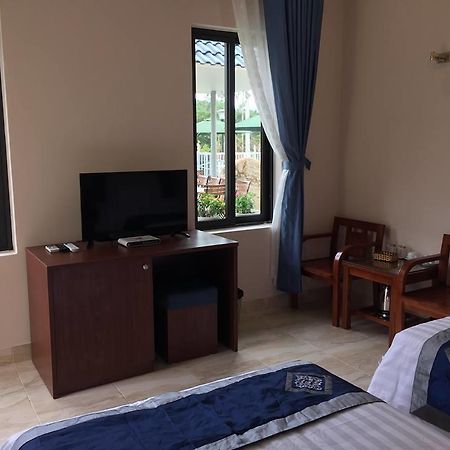 Alo Ha Binh Tien Hotel Thon Binh Hung ภายนอก รูปภาพ